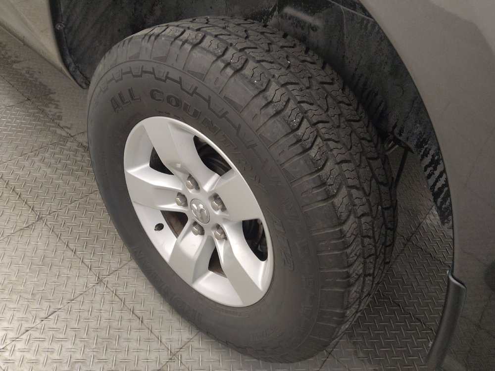 Used 2020 RAM 1500 Tradesman w/ Chrome Plus Package RWD image 31