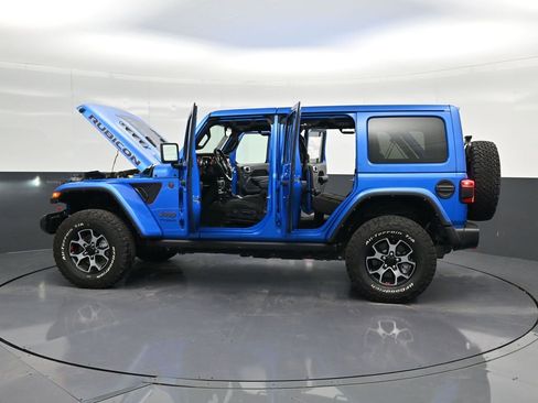 Used 2022 Jeep Wrangler Unlimited Rubicon w/ LED Lighting Group AWD/4WD image 41