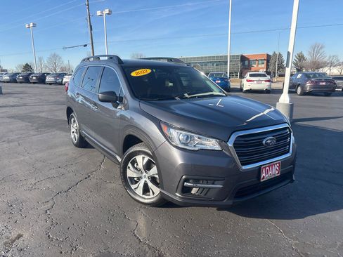 Used 2022 Subaru Ascent Premium w/ Convenience Package image 2