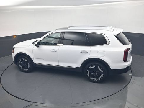 Used 2025 Kia Telluride S FWD image 36