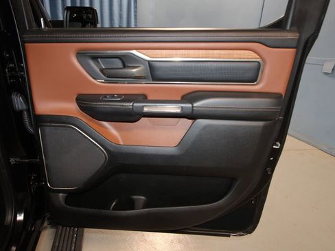 Used 2020 RAM 1500 Limited image 28