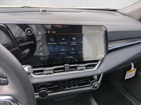 New 2026 Chevrolet Equinox LT w/ Safety and Technology Package image 12