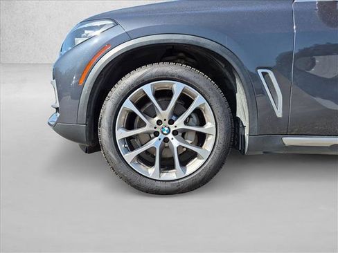 Used 2019 BMW X5 xDrive40i w/ Premium Package 2 AWD/4WD image 9