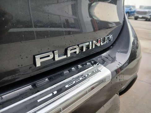 Used 2020 Toyota Highlander Platinum image 40