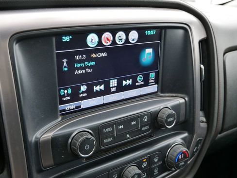 Used 2017 GMC Sierra 1500 SLT image 18