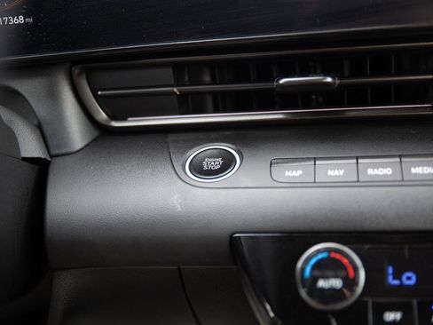 Used 2025 Hyundai Elantra N image 13