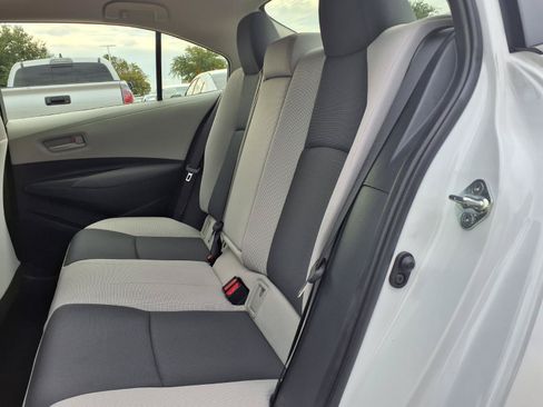 Used 2023 Toyota Corolla LE FWD image 17