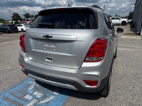 Used 2019 Chevrolet Trax LT w/ LT Convenience Package FWD image 8