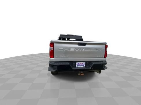 Used 2021 Chevrolet Silverado 2500 Custom w/ Custom Value Package AWD/4WD image 9