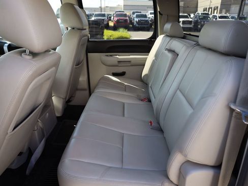 Used 2011 Chevrolet Silverado 3500 LT w/ Interior Plus Package AWD/4WD image 18