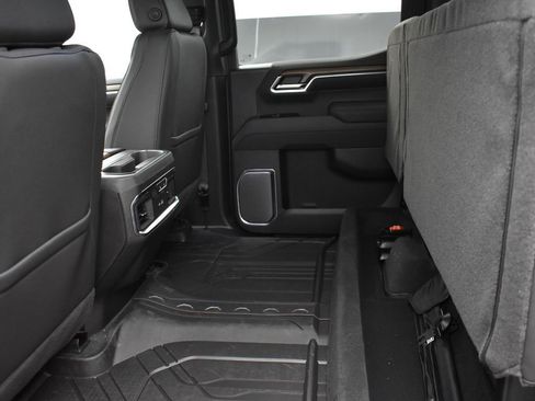 New 2025 Chevrolet Silverado 1500 High Country AWD/4WD image 17