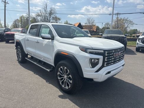 New 2026 GMC Canyon Denali image 7