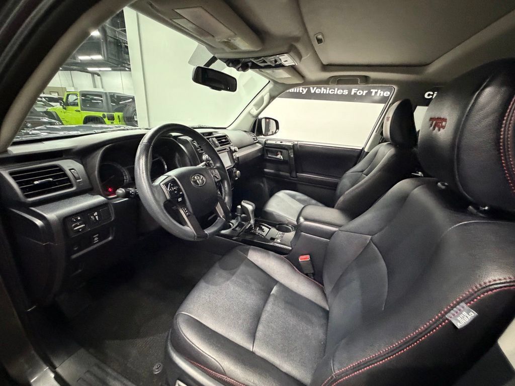 Used 2018 Toyota 4Runner TRD Off-Road Premium AWD/4WD image 23