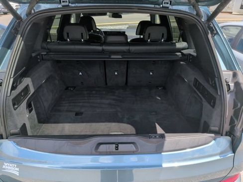 Used 2025 BMW X5 xDrive50e AWD/4WD image 27