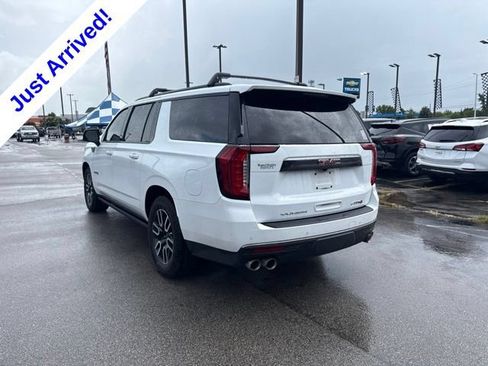Used 2023 GMC Yukon XL AT4 w/ AT4 Premium Plus Package AWD/4WD image 5