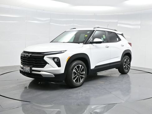 New 2025 Chevrolet TrailBlazer LT w/ Convenience Package FWD image 74