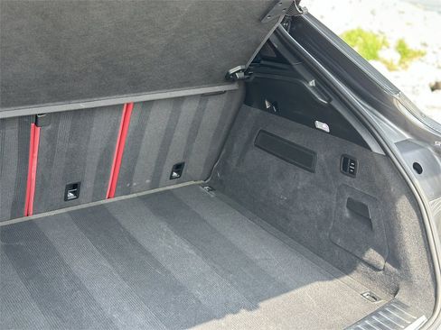 Used 2022 Porsche Cayenne GTS image 37