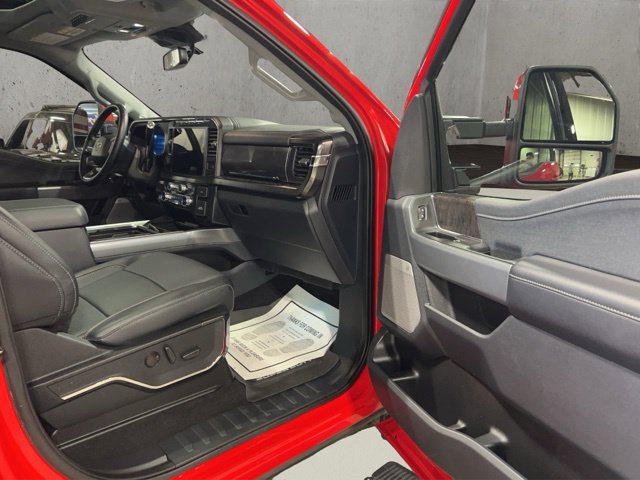 Used 2023 Ford F350 Lariat w/ Lariat Ultimate Package AWD/4WD image 33