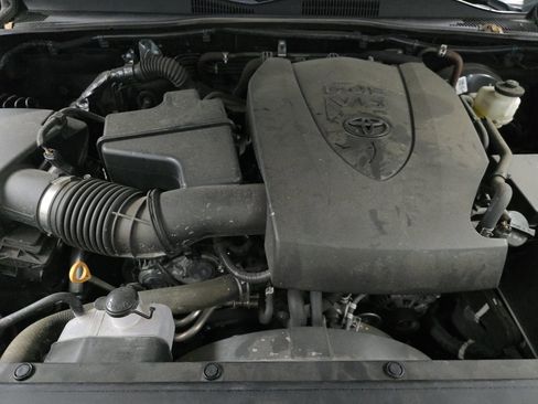 Used 2023 Toyota Tacoma SR image 14