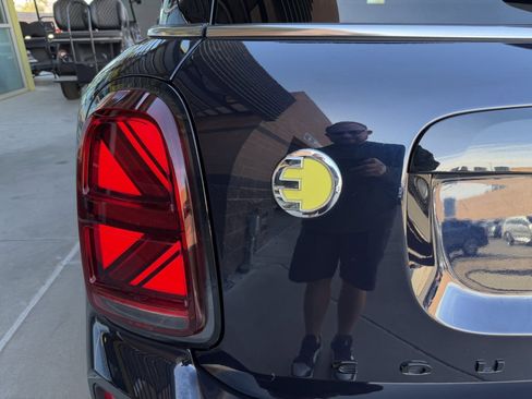 Used 2023 MINI Cooper Countryman SE w/ Storage Package image 14