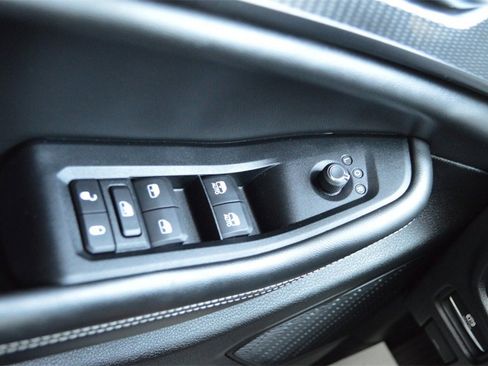 Used 2023 Jeep Grand Cherokee Altitude image 25