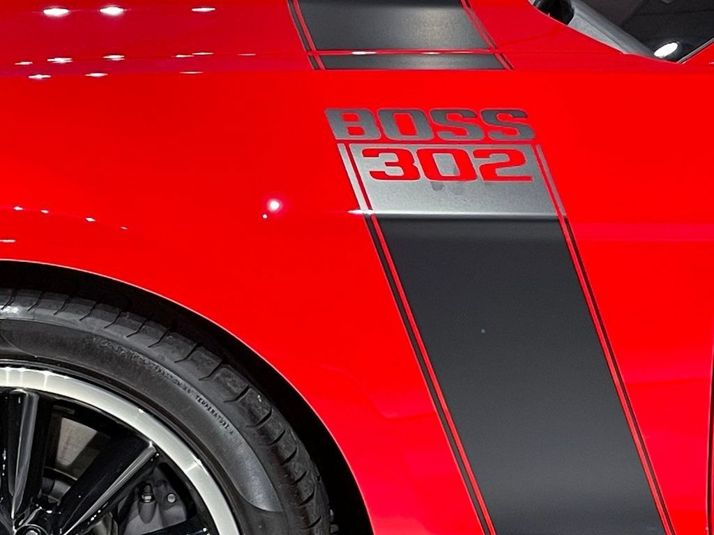 Used 2013 Ford Mustang Boss 302 w/ Boss 302 Accessory Pkg RWD image 11
