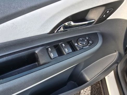 Used 2020 Chevrolet Bolt LT image 25
