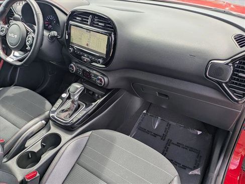 Used 2022 Kia Soul Turbo image 21