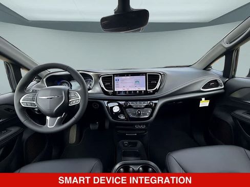 New 2025 Chrysler Pacifica Select FWD image 15