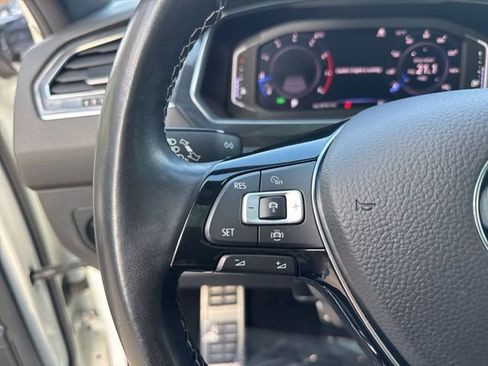 Used 2019 Volkswagen Tiguan SEL Premium R-Line w/ 3rd Row Seat Package image 16
