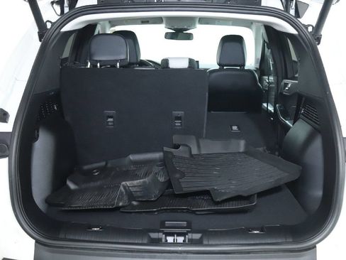 Used 2023 Ford Escape Platinum w/ Premium Technology Package AWD/4WD image 31