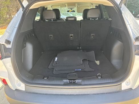 Used 2023 Ford Escape SE image 18