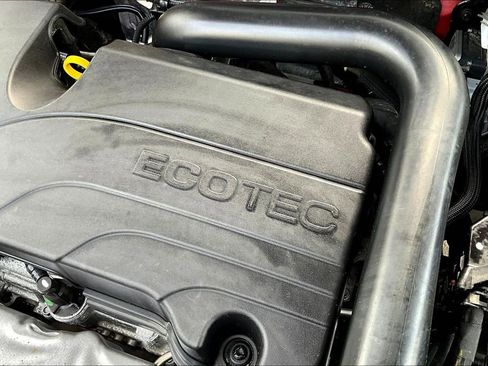 Used 2024 Chevrolet Equinox RS FWD image 30