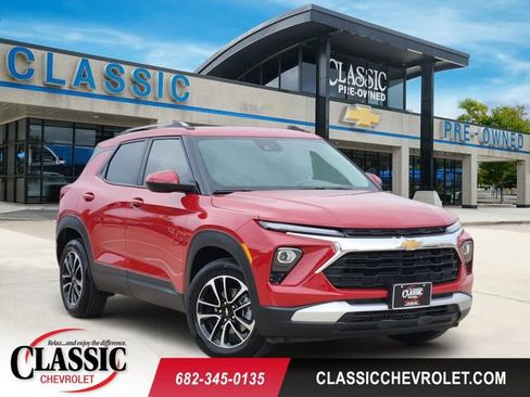 Used 2026 Chevrolet TrailBlazer LT w/ Convenience Package FWD image 1
