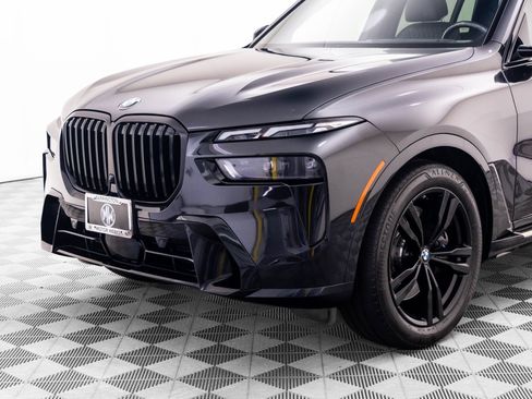 Used 2024 BMW X7 xDrive40i w/ M Sport Package AWD/4WD image 38