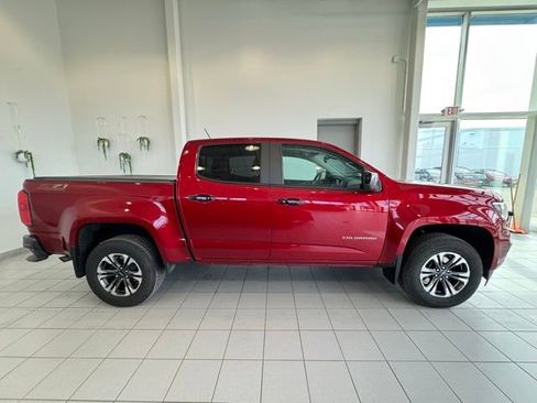 Used 2021 Chevrolet Colorado Z71 w/ Safety Package image 34