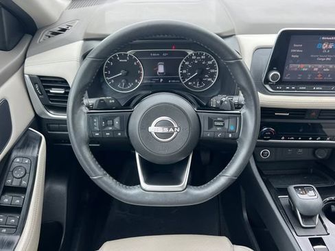 Used 2023 Nissan Rogue SV w/ SV Premium B Package FWD image 18
