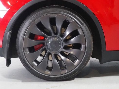 Used 2023 Tesla Model Y Performance image 43
