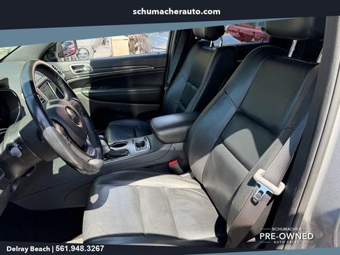 Used 2018 Jeep Grand Cherokee Limited AWD/4WD image 11