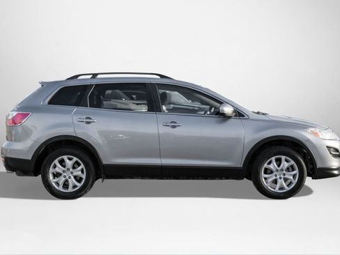 Used 2012 MAZDA CX-9 Touring w/ Moonroof & Bose Audio Pkg image 5