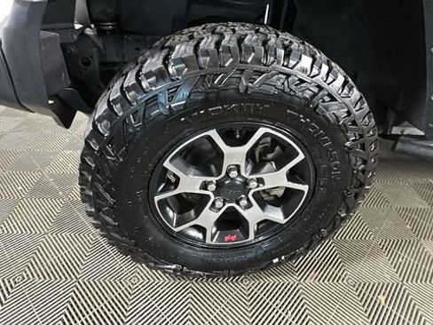 Used 2019 Jeep Wrangler Unlimited Sport AWD/4WD image 9