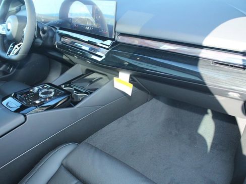 New 2026 BMW 530i xDrive w/ Executive Package AWD/4WD image 24
