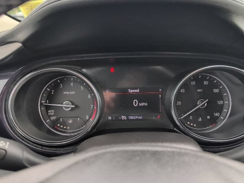 Used 2022 Buick Encore GX Preferred w/ Cold Weather Comfort Package FWD image 17