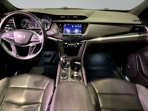 Used 2022 Cadillac XT5 Premium Luxury FWD image 7