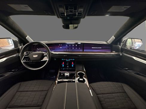 New 2025 Cadillac Escalade ESV Sport Platinum image 22