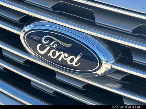 Used 2019 Ford Edge SEL w/ Equipment Group 201A image 28