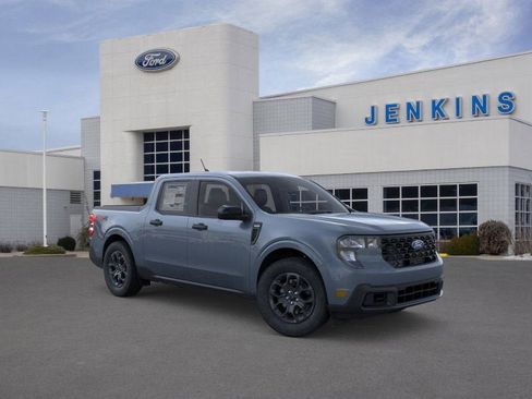 New 2025 Ford Maverick XLT w/ XLT Luxury Package image 7