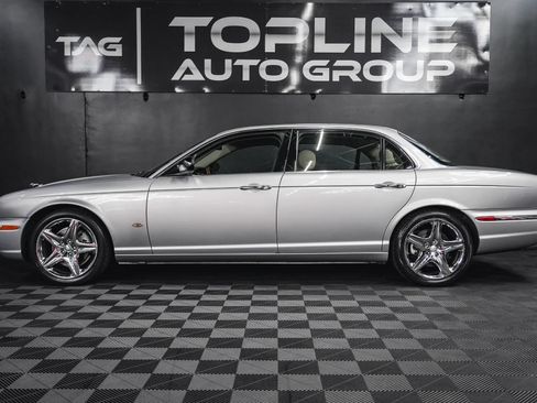 Used 2006 Jaguar XJ Vanden Plas RWD image 23