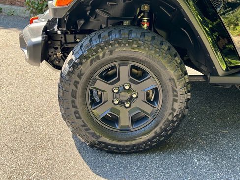 Used 2021 Jeep Gladiator Mojave w/ Dual Top Group image 4