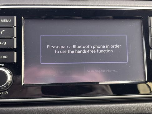 Used 2020 Nissan Versa S image 25